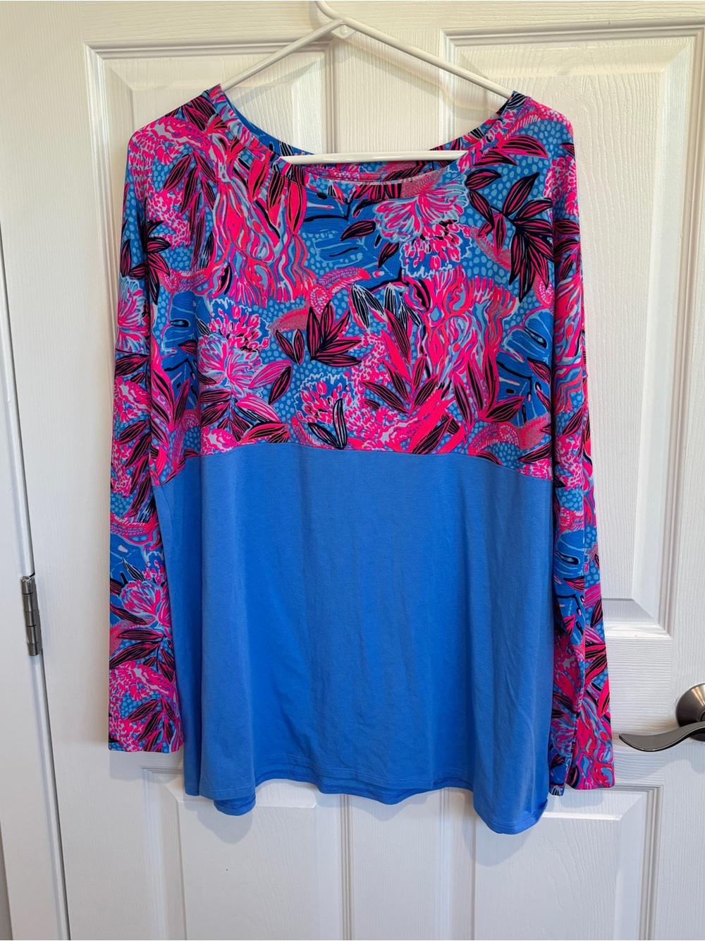 Lilly Pulitzer Finn Top - Picture 2 of 6
